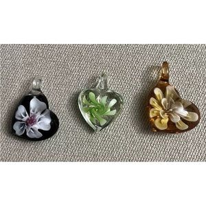 Murano Inspired Heart Shaped Glass Pendants with Flowers (lot of 3) Beautiful!
